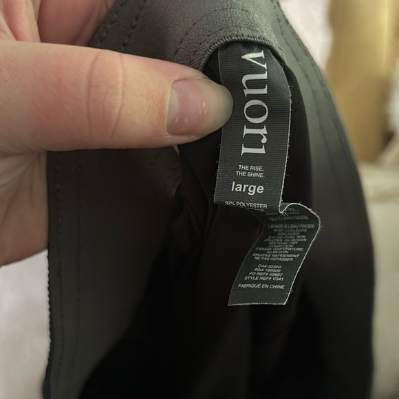 Vuori Men’s trail short - Picture 2 of 8